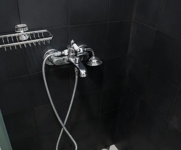 Venerdi Libero * Κίνι